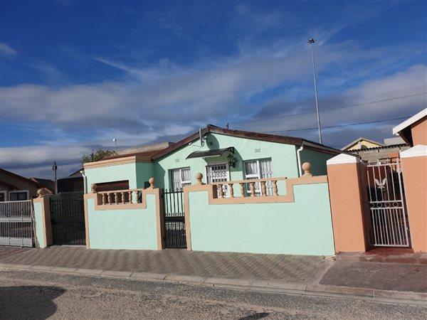 2 Bedroom Property for Sale in Ilitha Park Western Cape